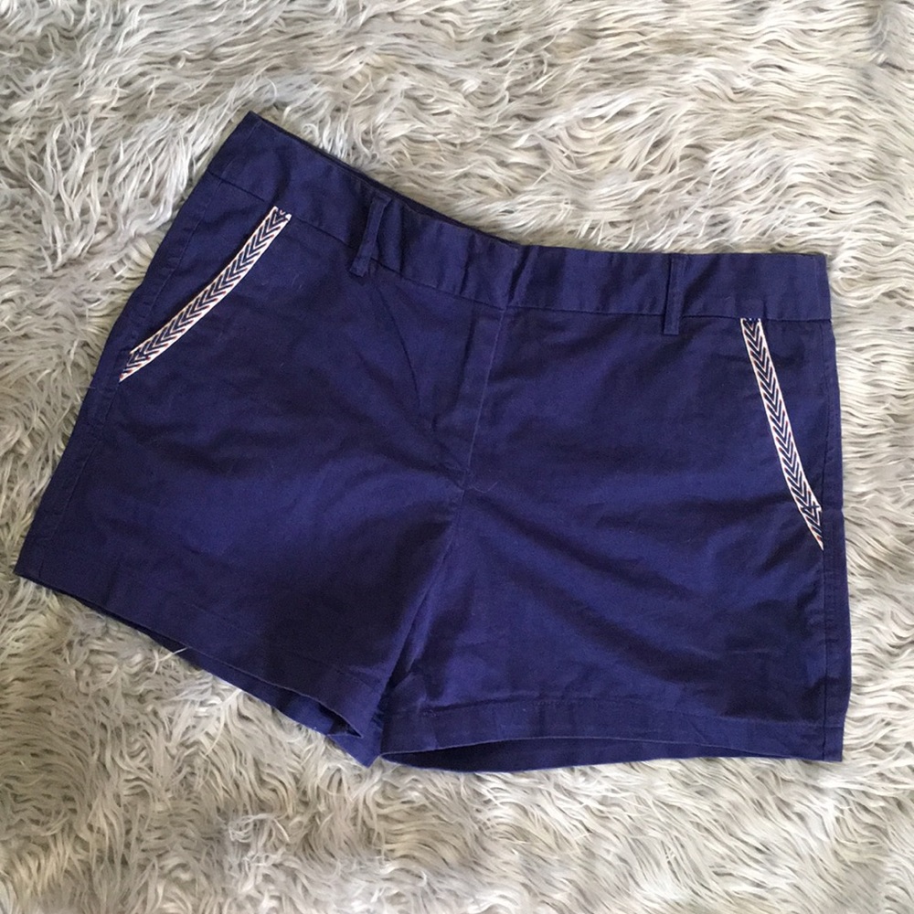 EUC! Navy Shorts With Pocket Detailing Sz 8